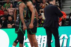 开云官网-NBA球队签下新洋帅，备战新赛季