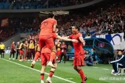 开云体育官网-亚洲足球赛事备战展开，球队做好准备迎接挑战的简单介绍