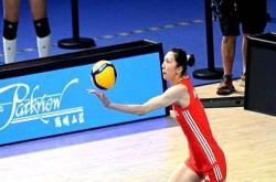 开云平台-口水战升温，足球场上各国队伍拼力角逐！