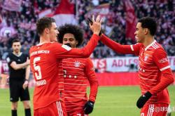 开云体育在线-拜仁慕尼黑轻松获胜，继续领跑