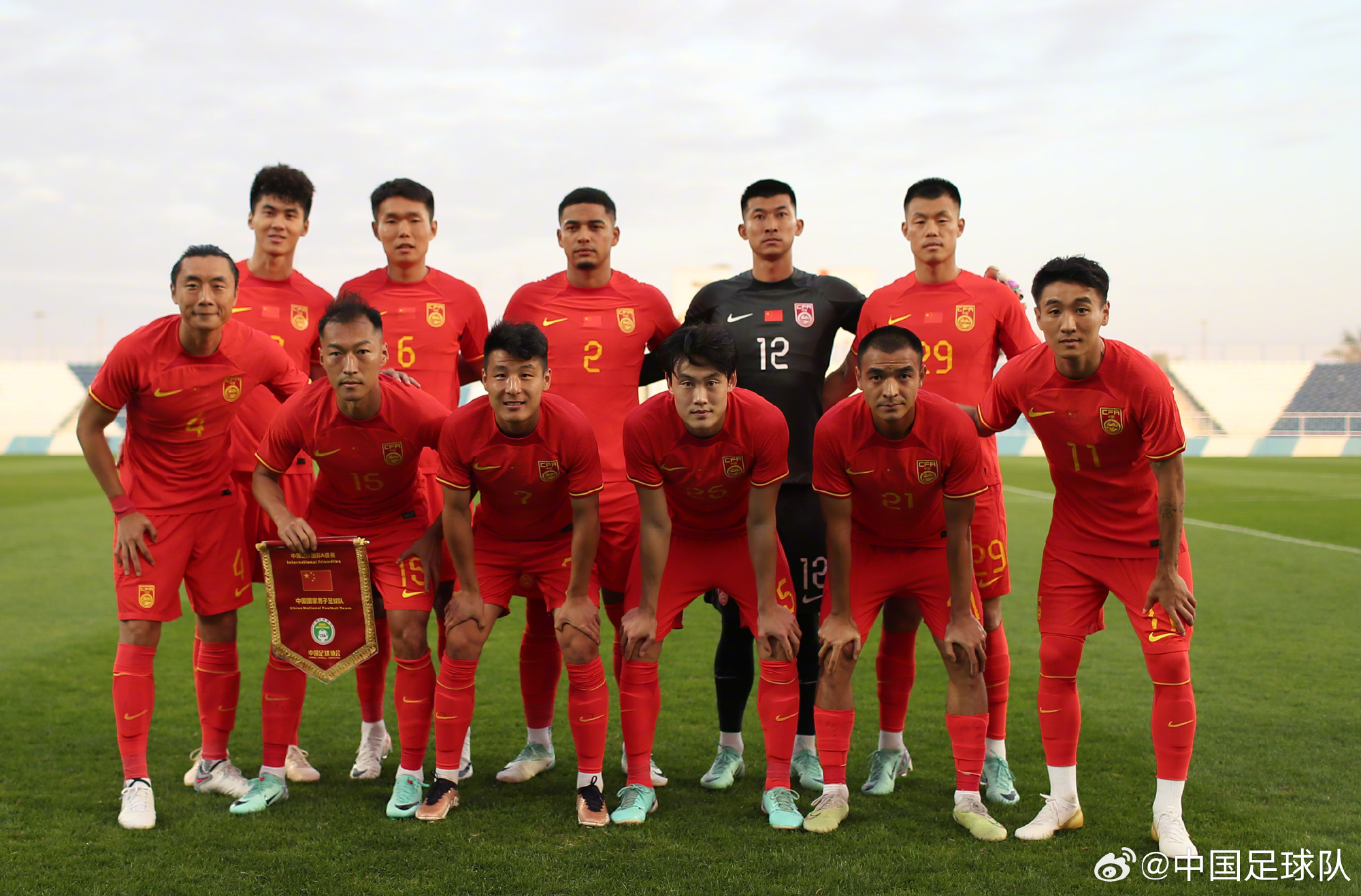 国际足球大赛中，中国球队实现逆转