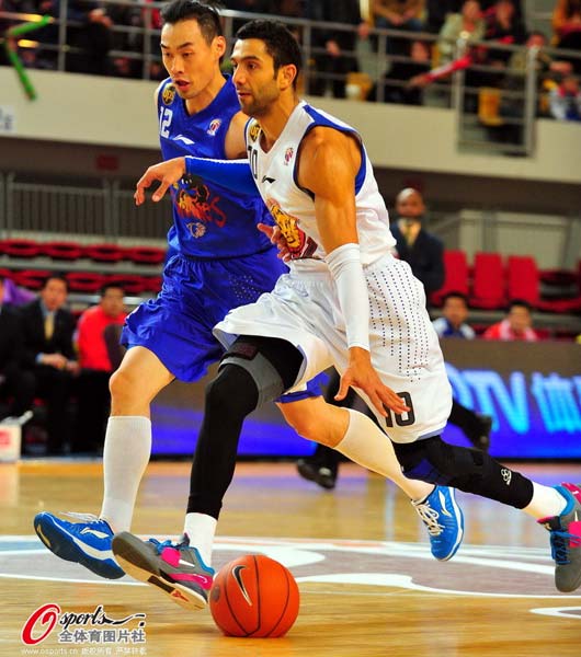 山东荣钢狂胜福建,结束三连败 山东荣钢狂胜福建,结束三连败