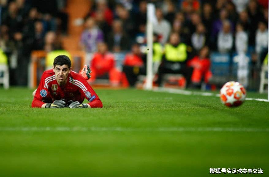 卢森堡女足比赛中疯狂进球引爆现场