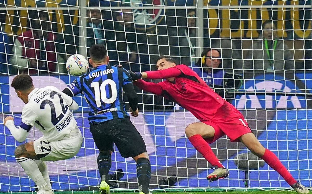 关于那不勒斯迎来连胜，稳定意甲前四位置的信息