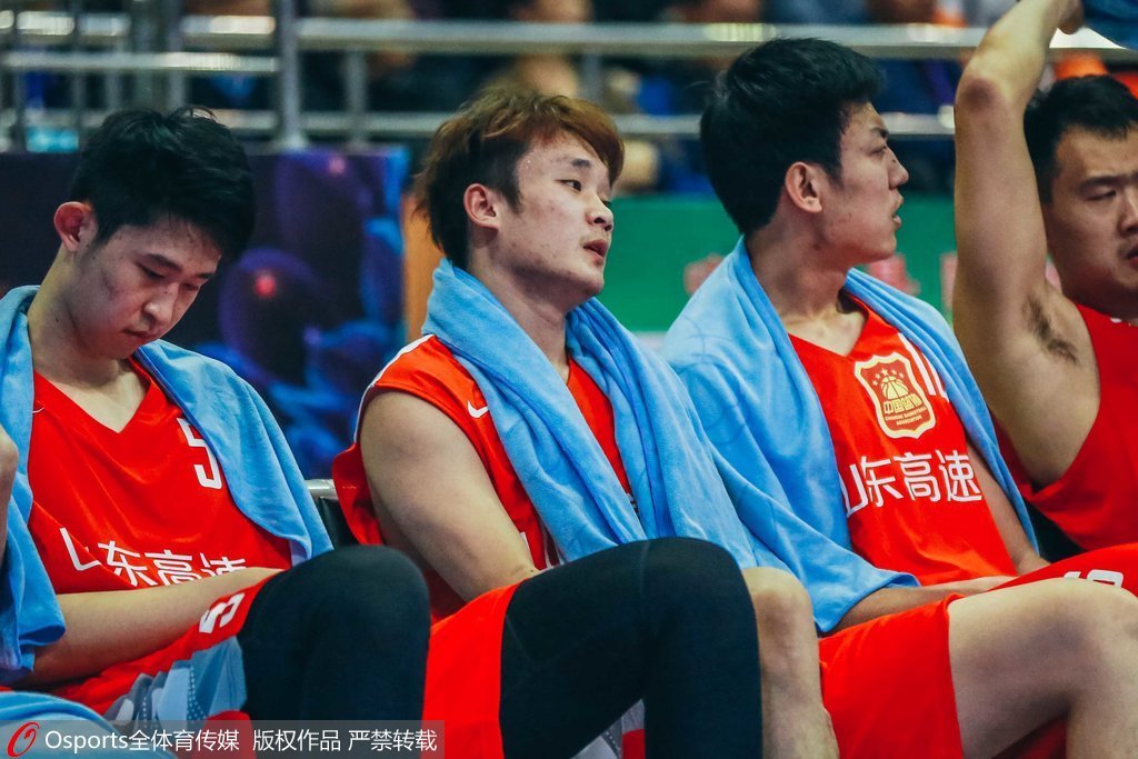 宁夏男篮击败江苏队，取得胜利