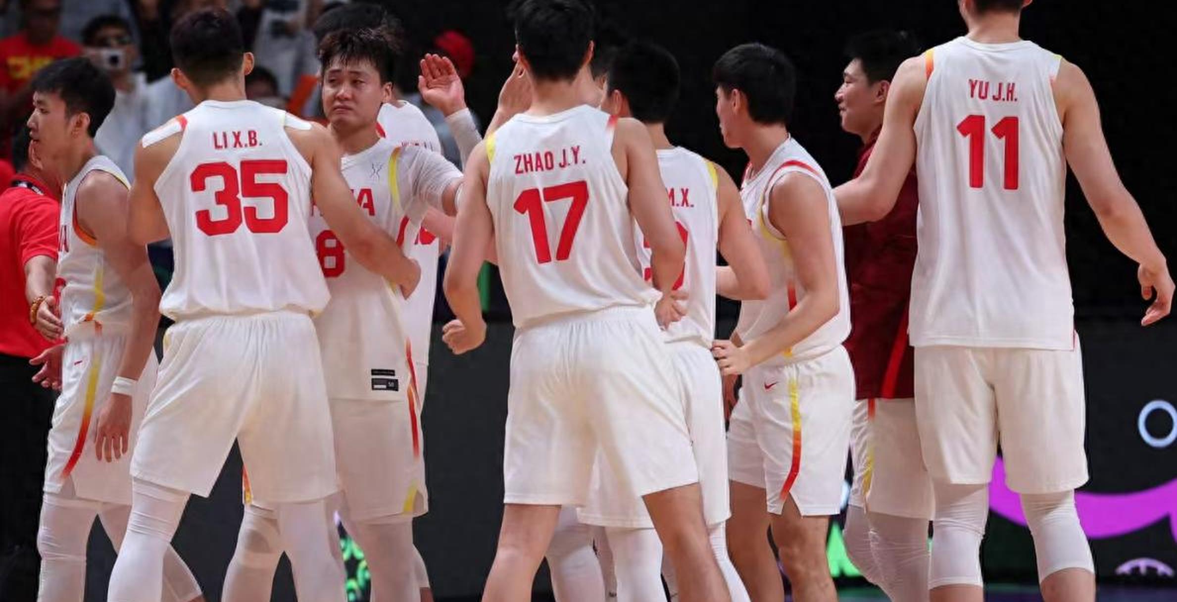 球员个人表现亮眼助球队击败对手