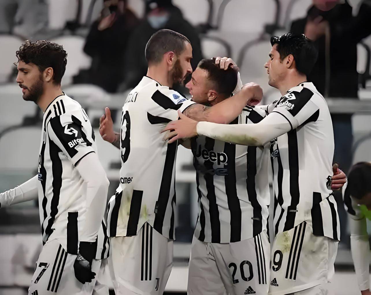 关于梦幻一幕！尤文图斯半场球，秒变局势的信息