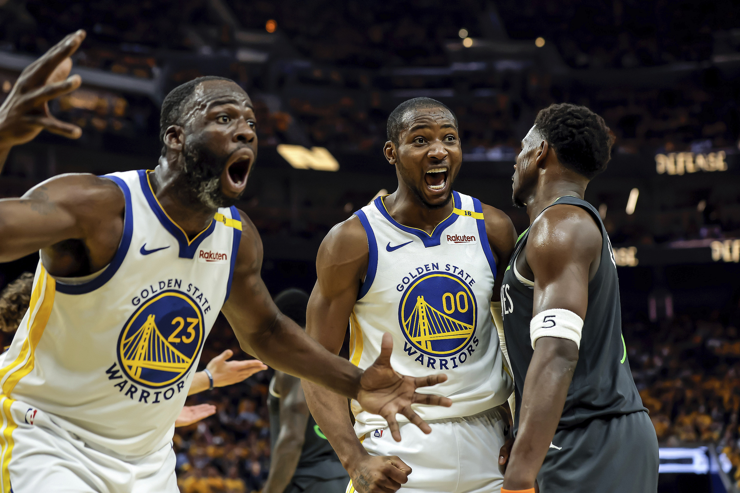 猛龙胜森林狼，取得关键胜利