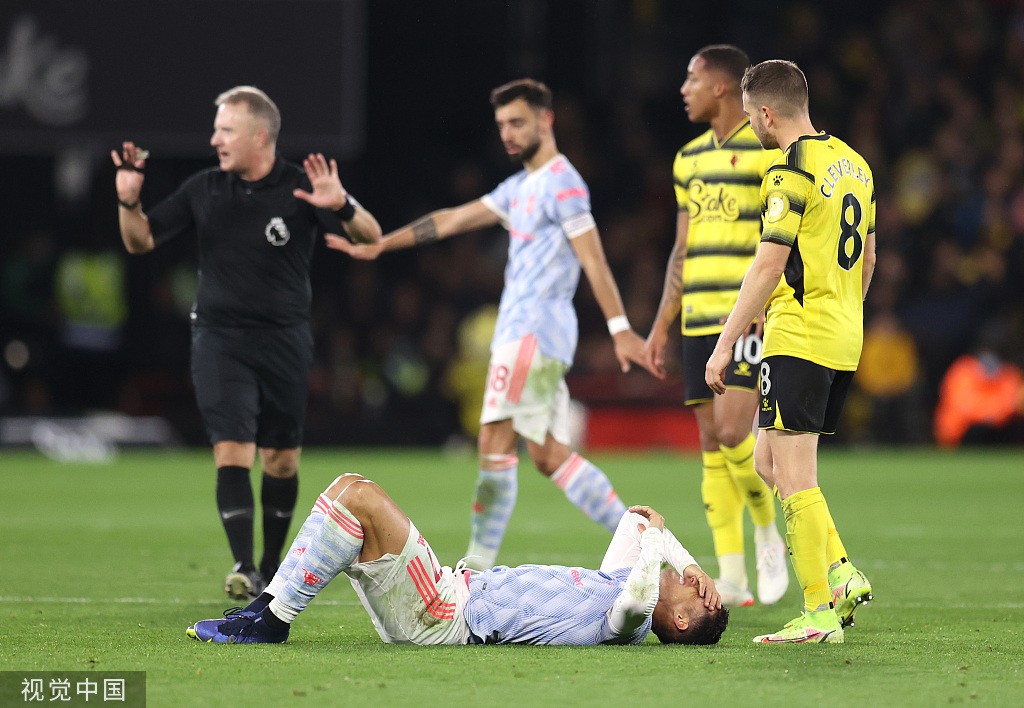 沙尔克04再次失利，保级形势变得更加严峻