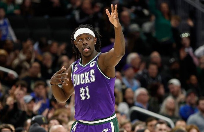 雄鹿逆转热火取得两连胜 雄鹿逆转热火取得两连胜