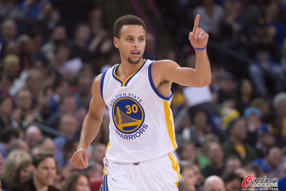 篮网惊险击败灭掘金豪取四连胜